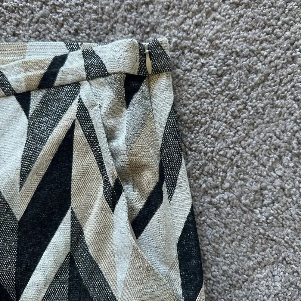 Trina Turk Asia Pants - Picture 2 of 8